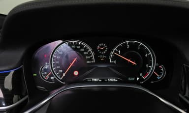 7 Series (G11)