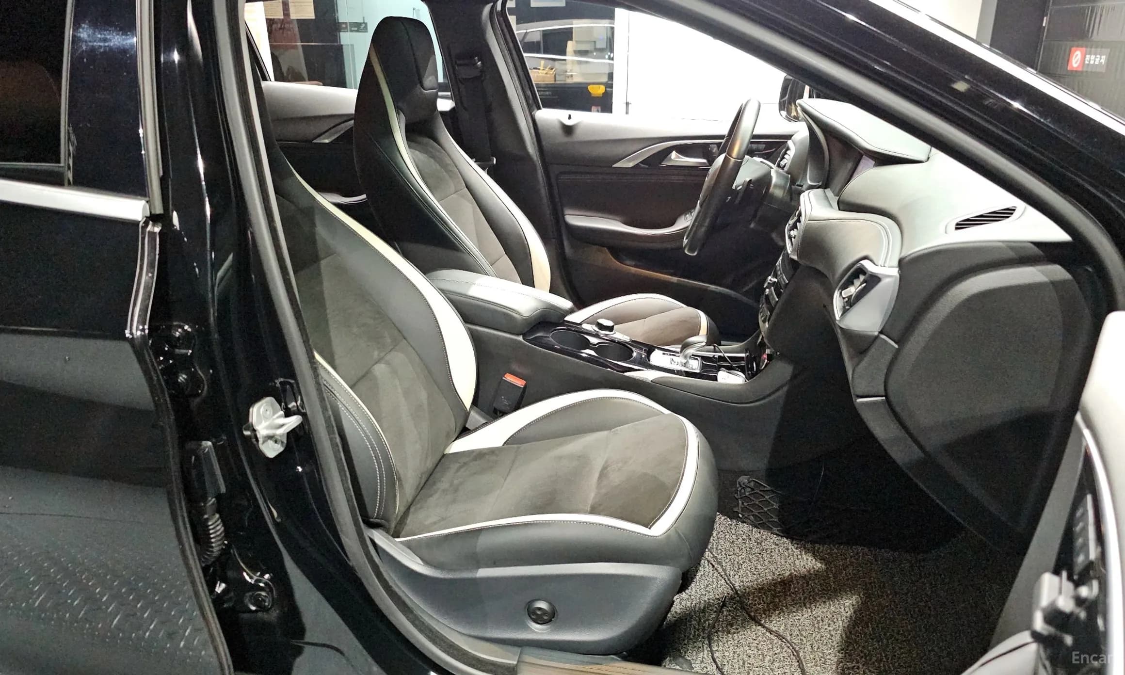 Q30