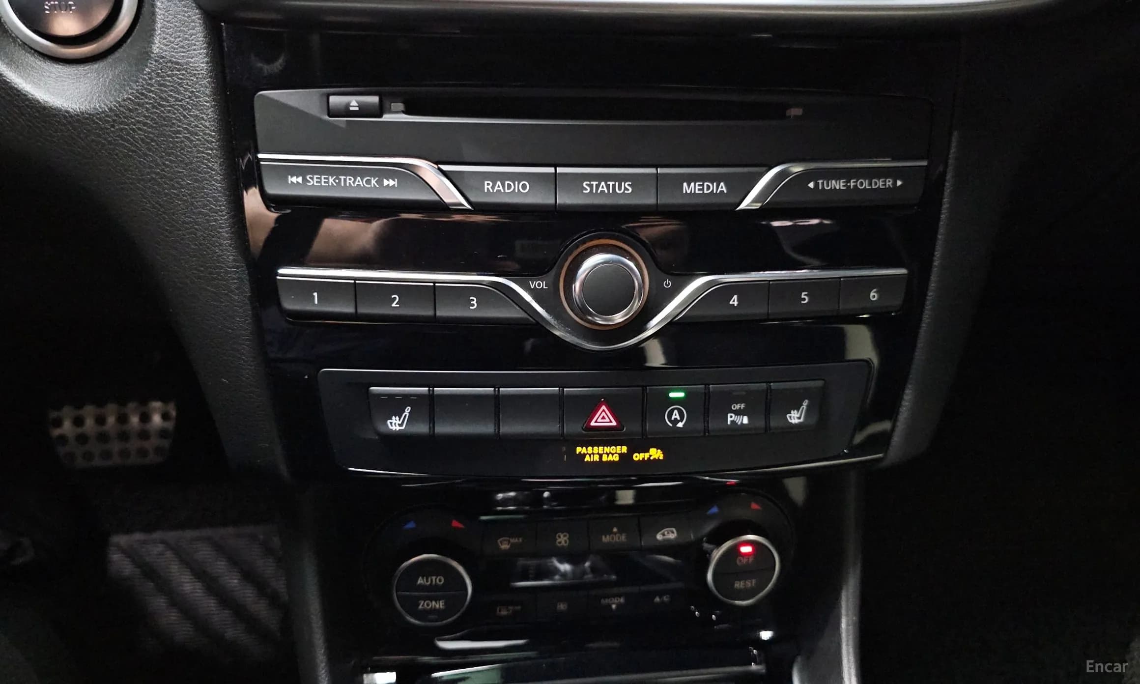 Q30