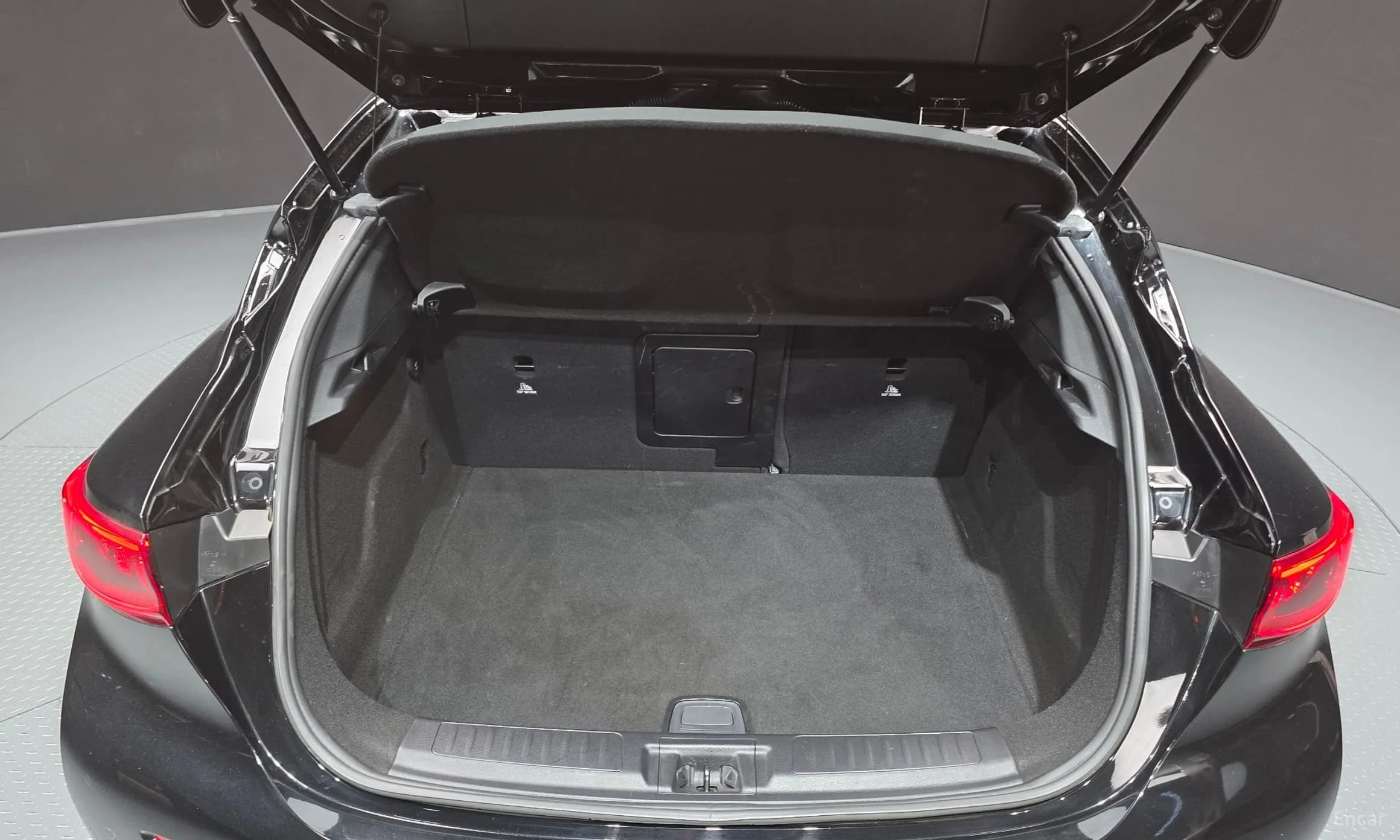 Q30