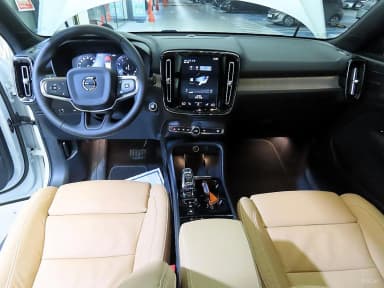 XC40