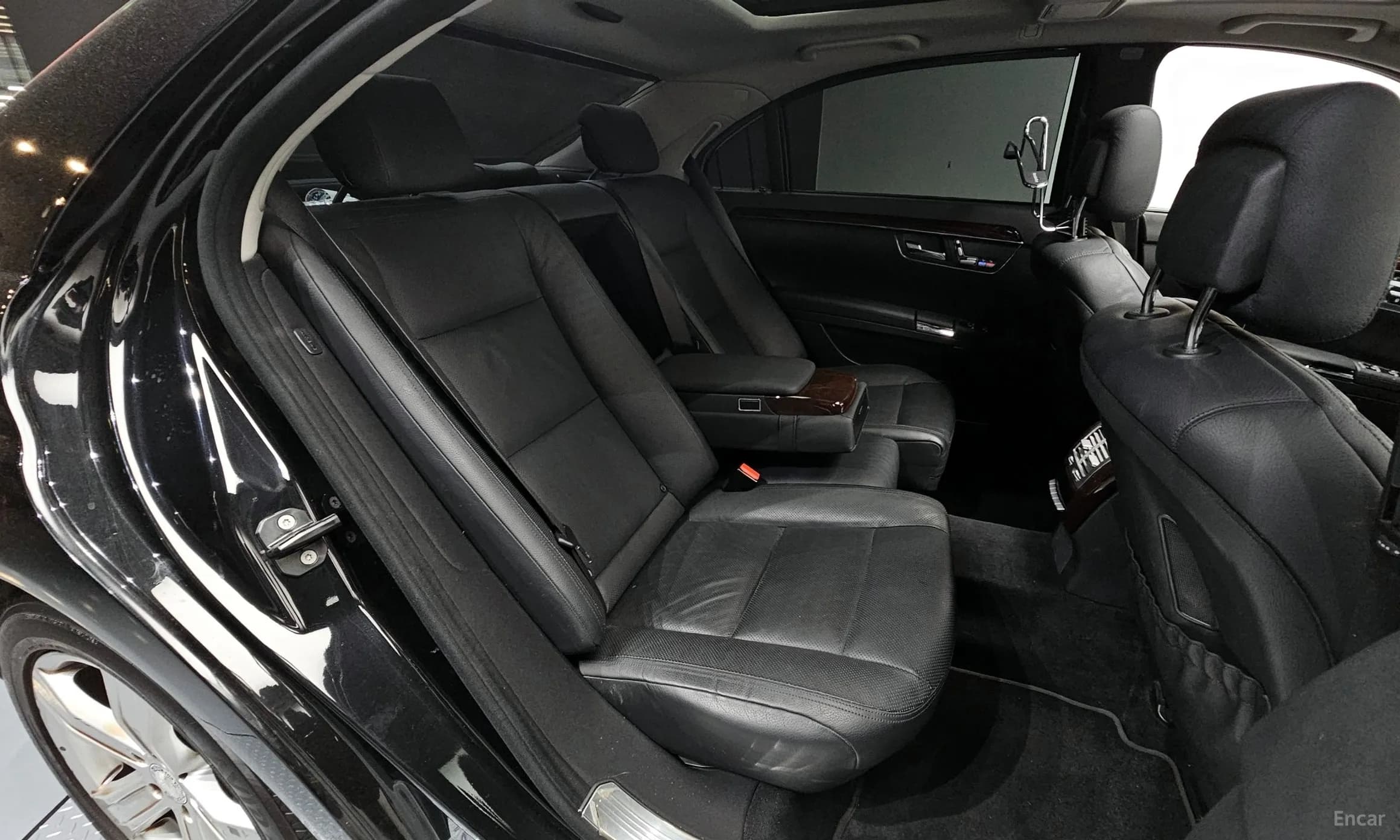 S-Class W221