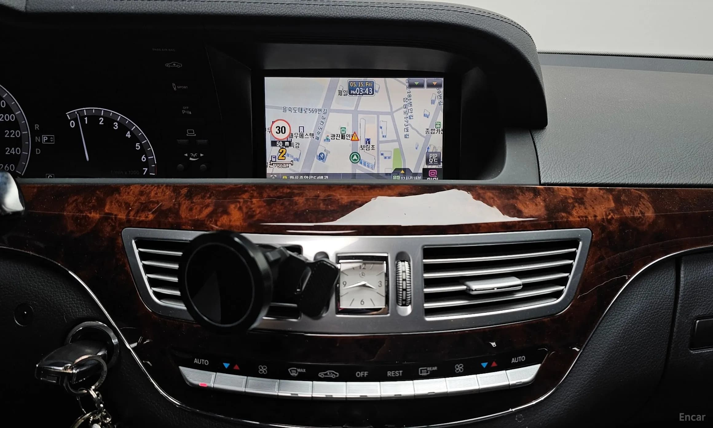 S-Class W221