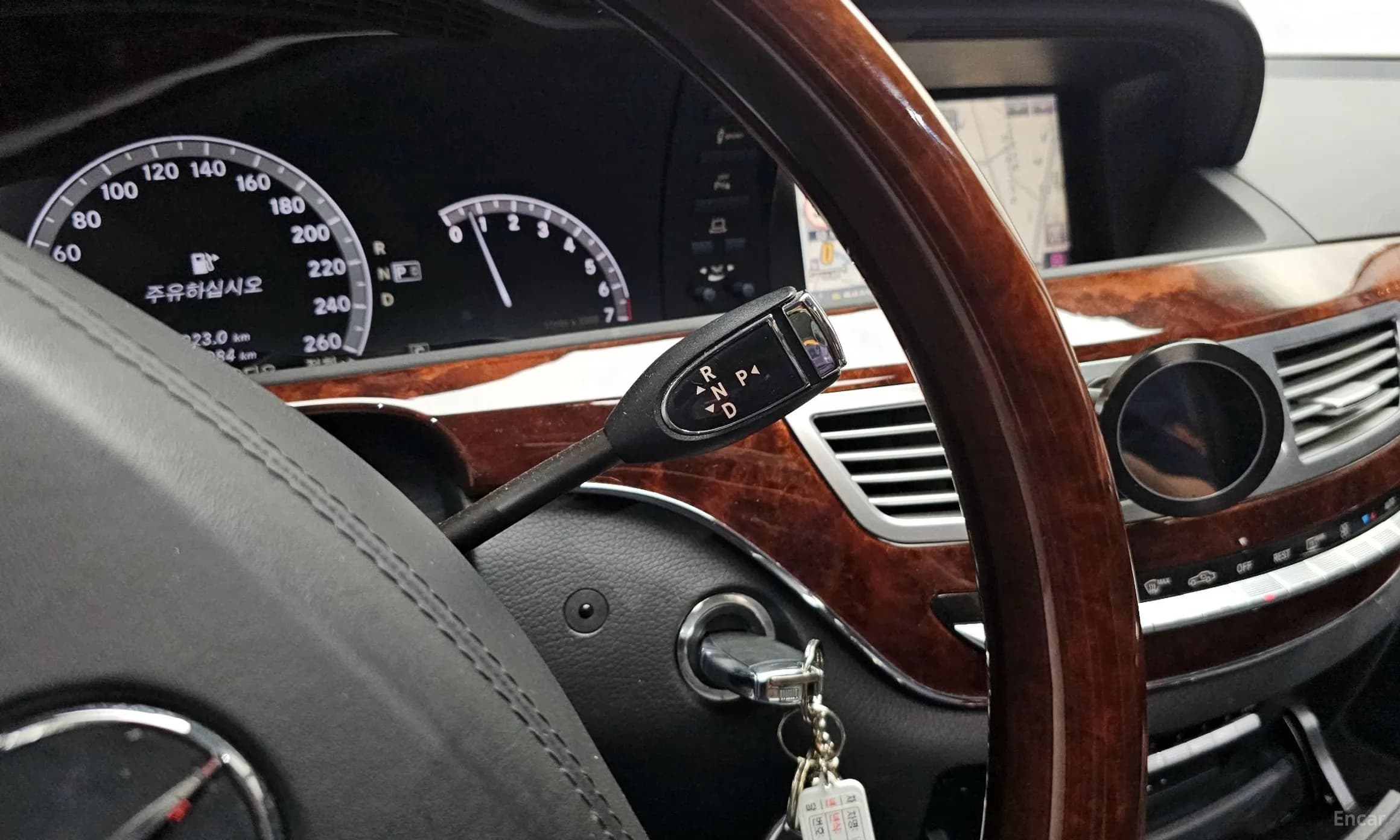 S-Class W221