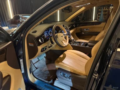Bentayga