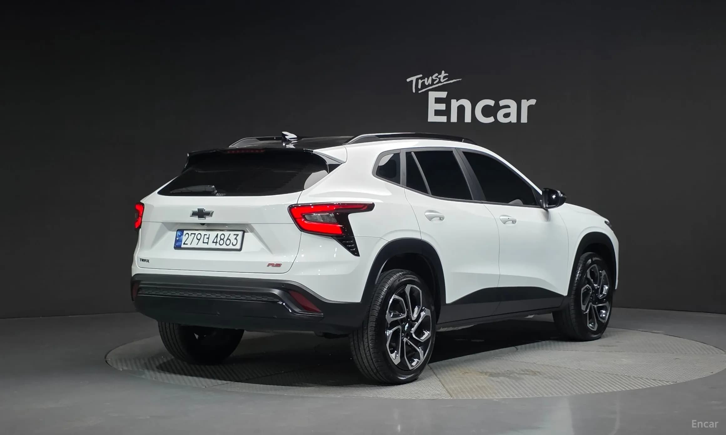 Trax Crossover