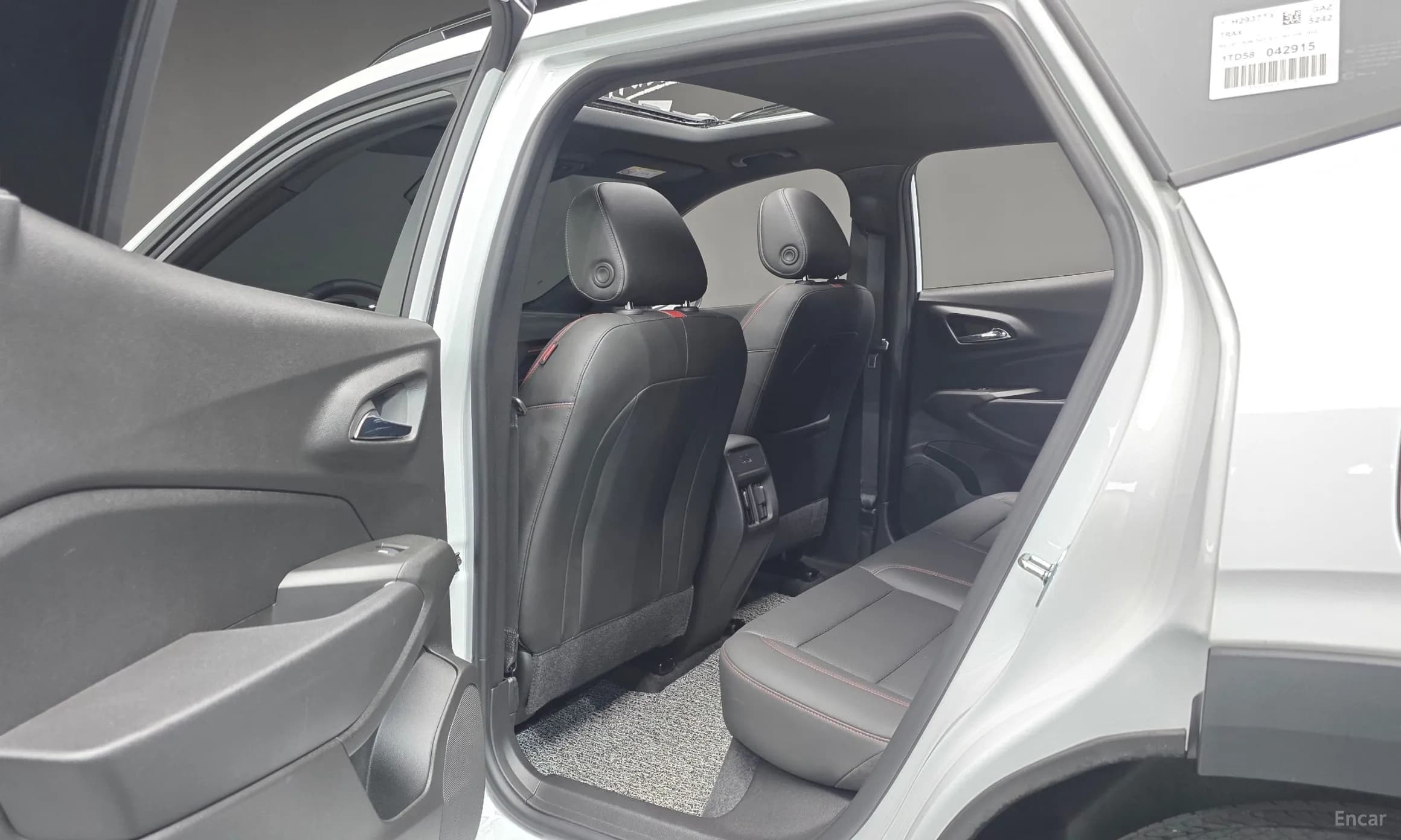 Trax Crossover