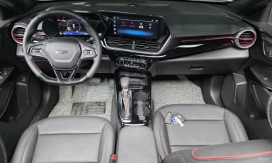 Trax Crossover