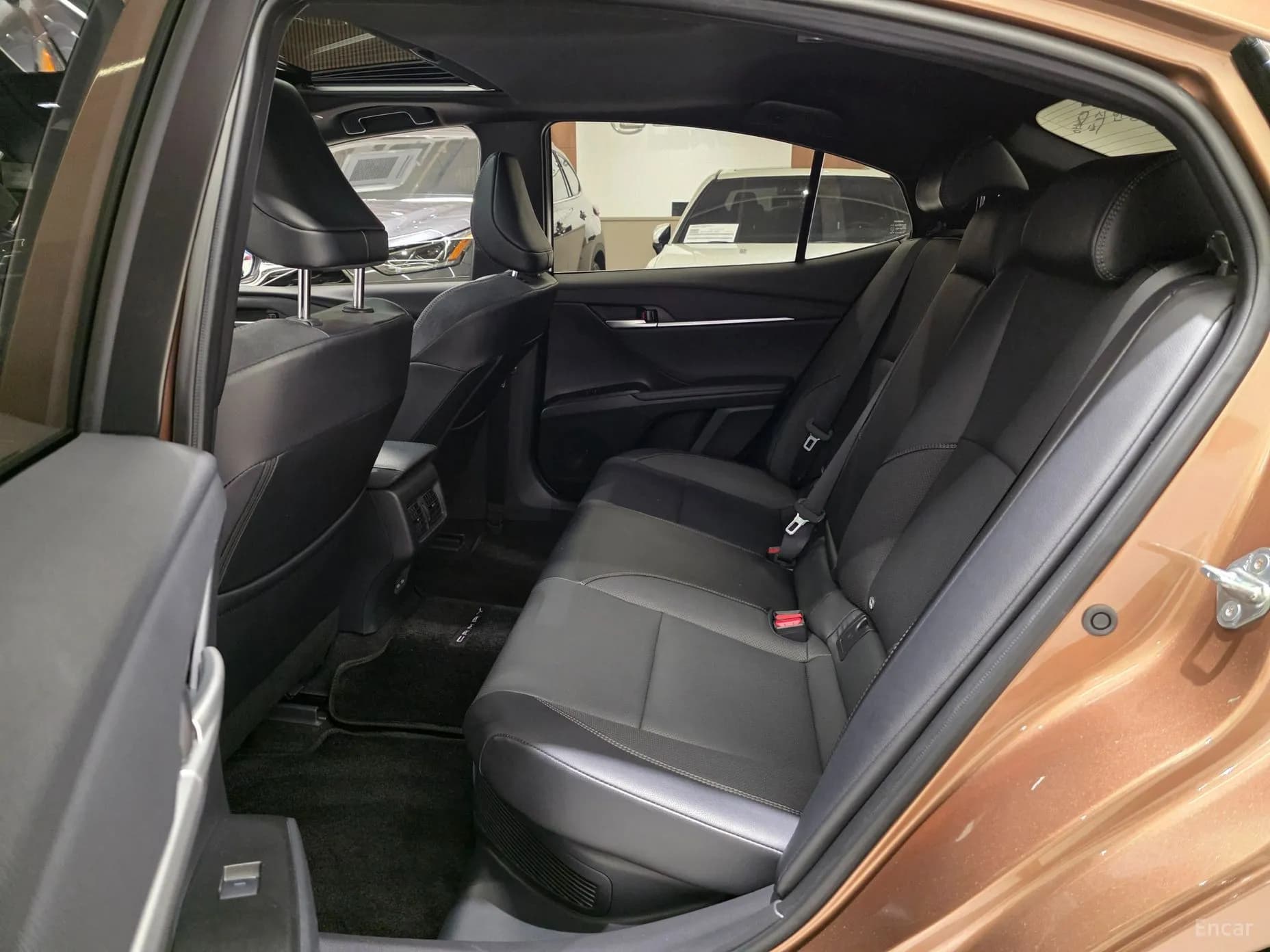Camry (XV80)