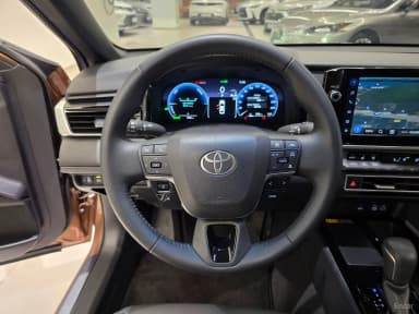 Camry (XV80)