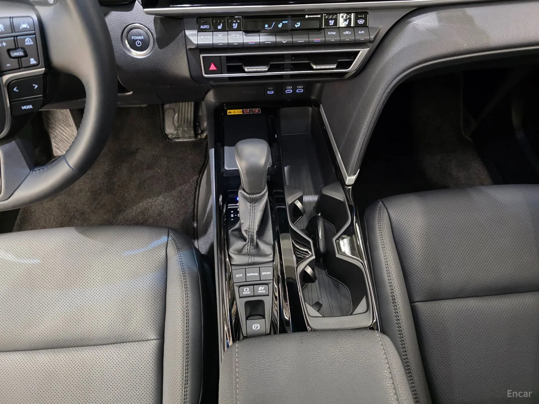 Camry (XV80)