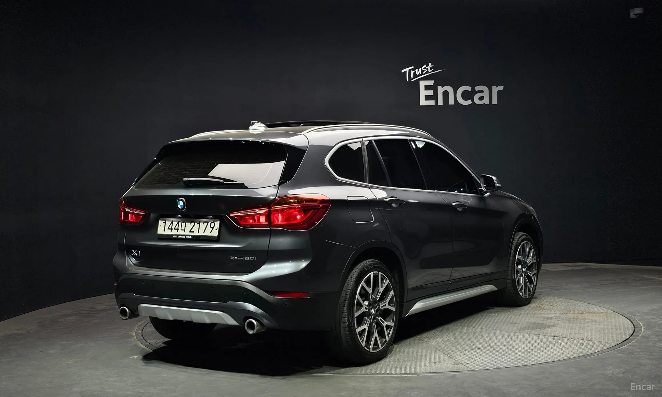 X1 (F48)