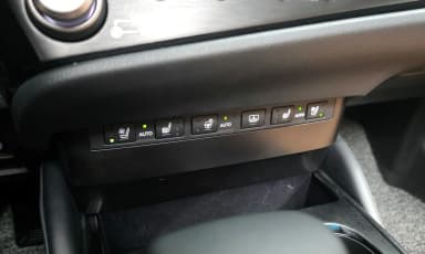 ES300h 7th Generation