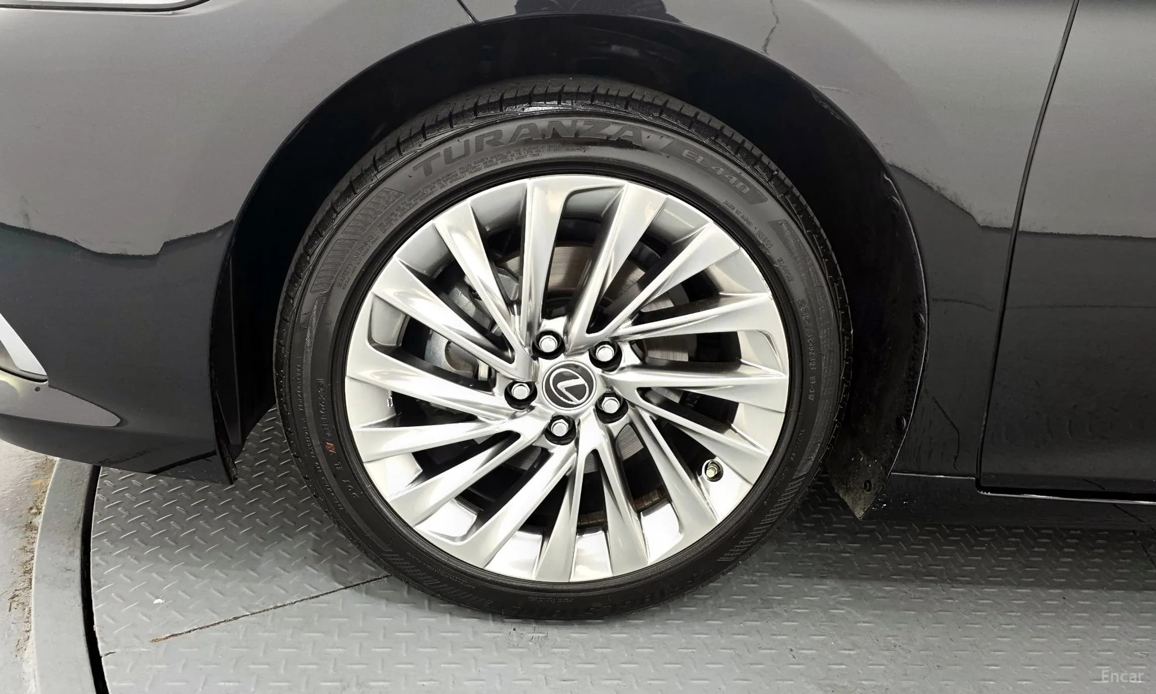 ES300h 7th Generation