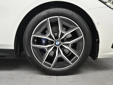 5 Series (G60)