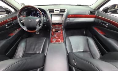 LS600hL