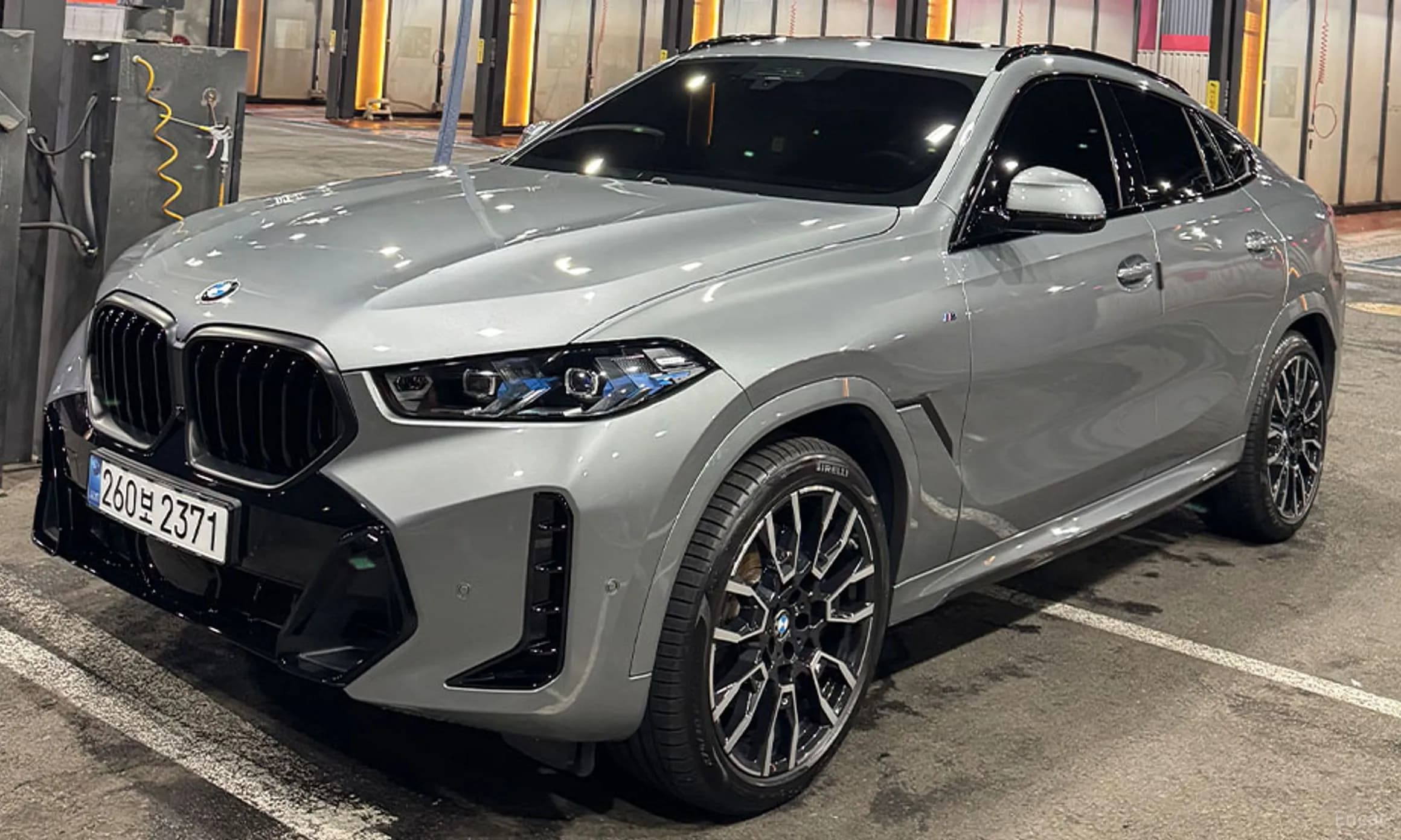 X6 (G06)