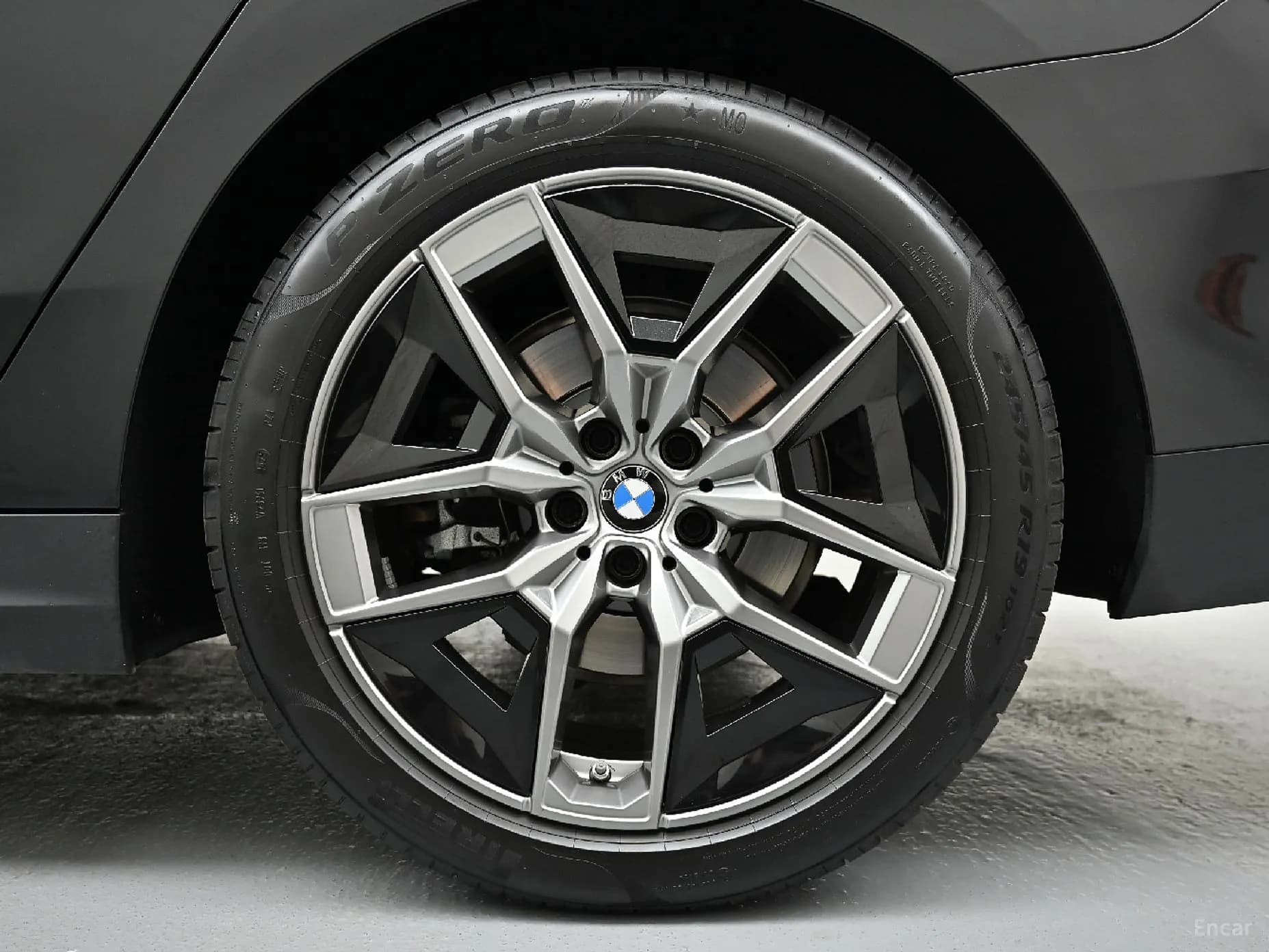 5 Series (G60)