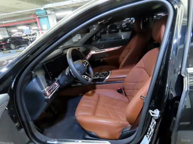 7 Series (G70)