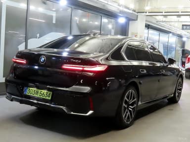 7 Series (G70)