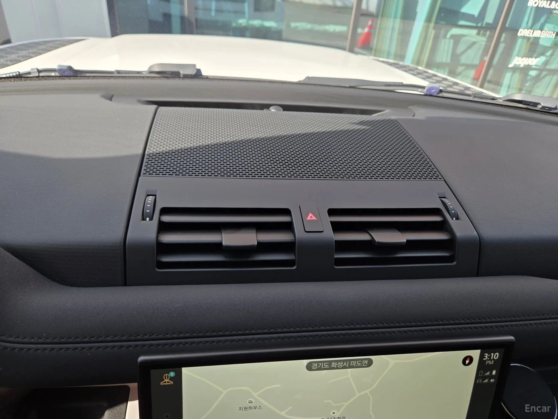 Defender (L663)