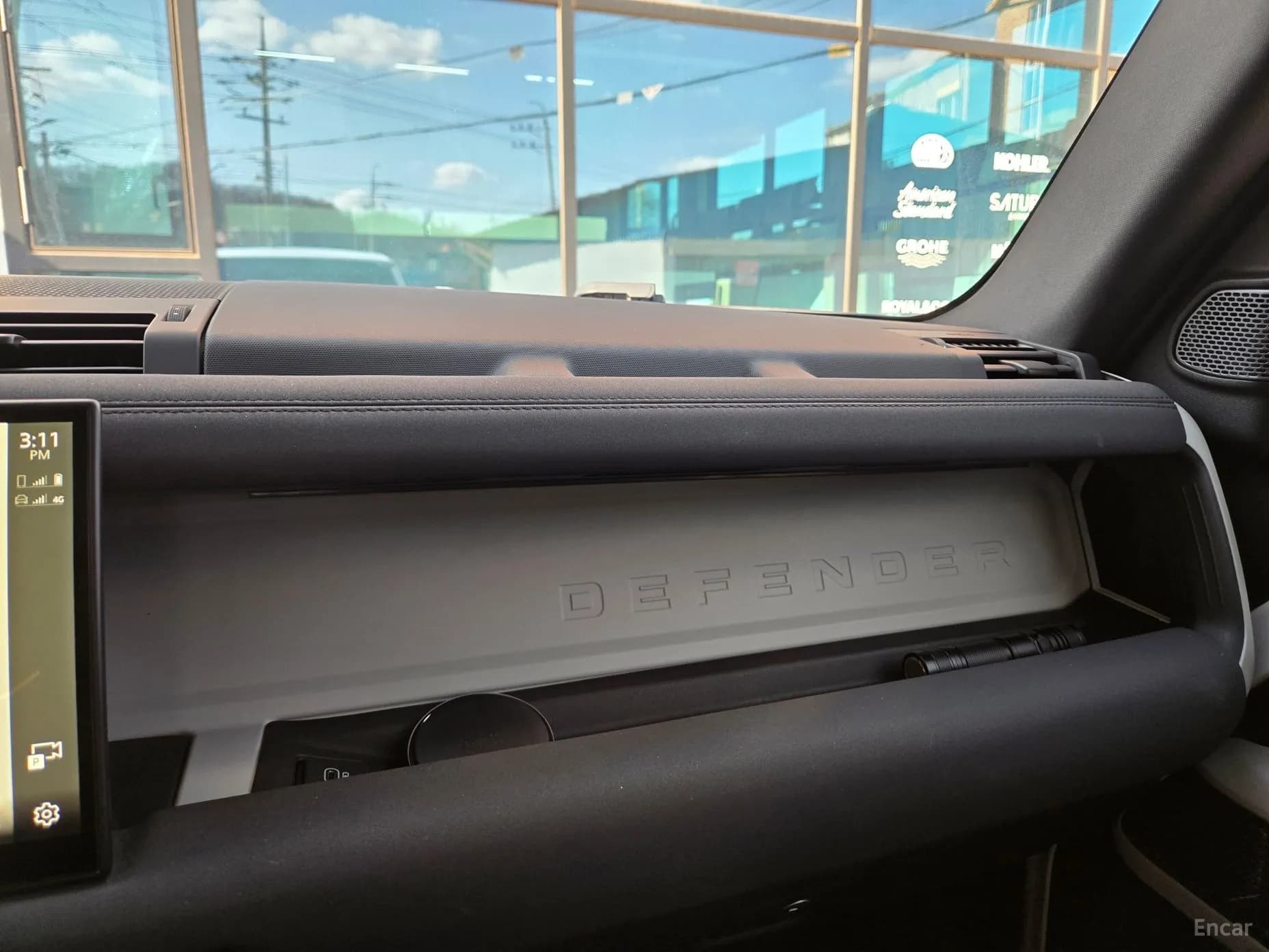 Defender (L663)