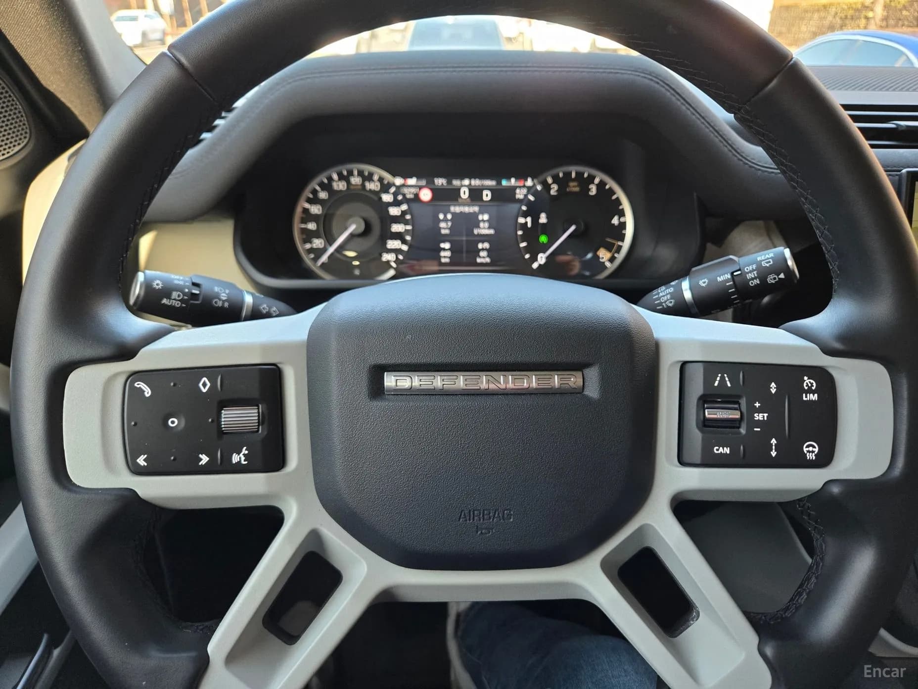 Defender (L663)