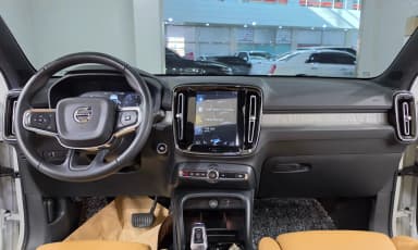 XC40