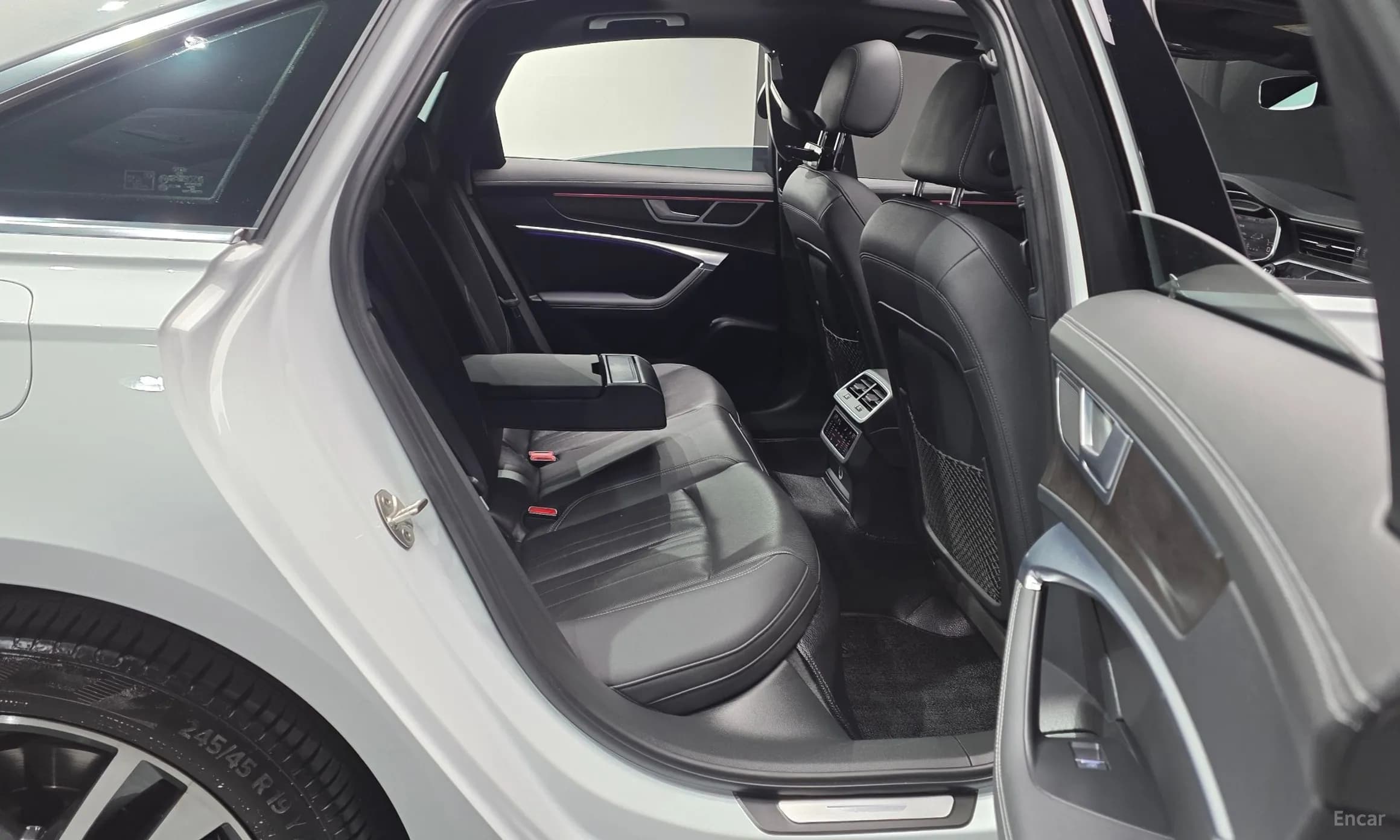 A6 (C8)