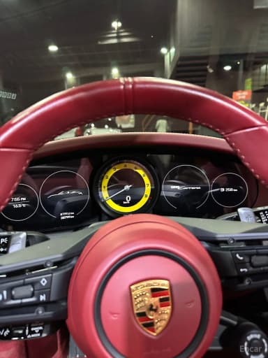 911 (992)