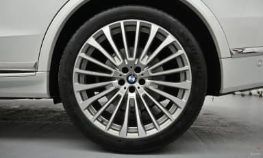 X7 (G07)