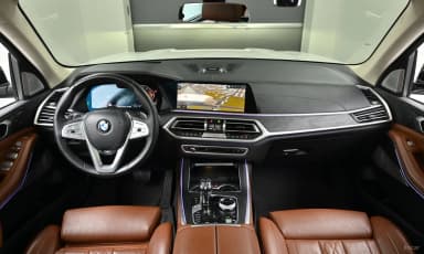 X7 (G07)