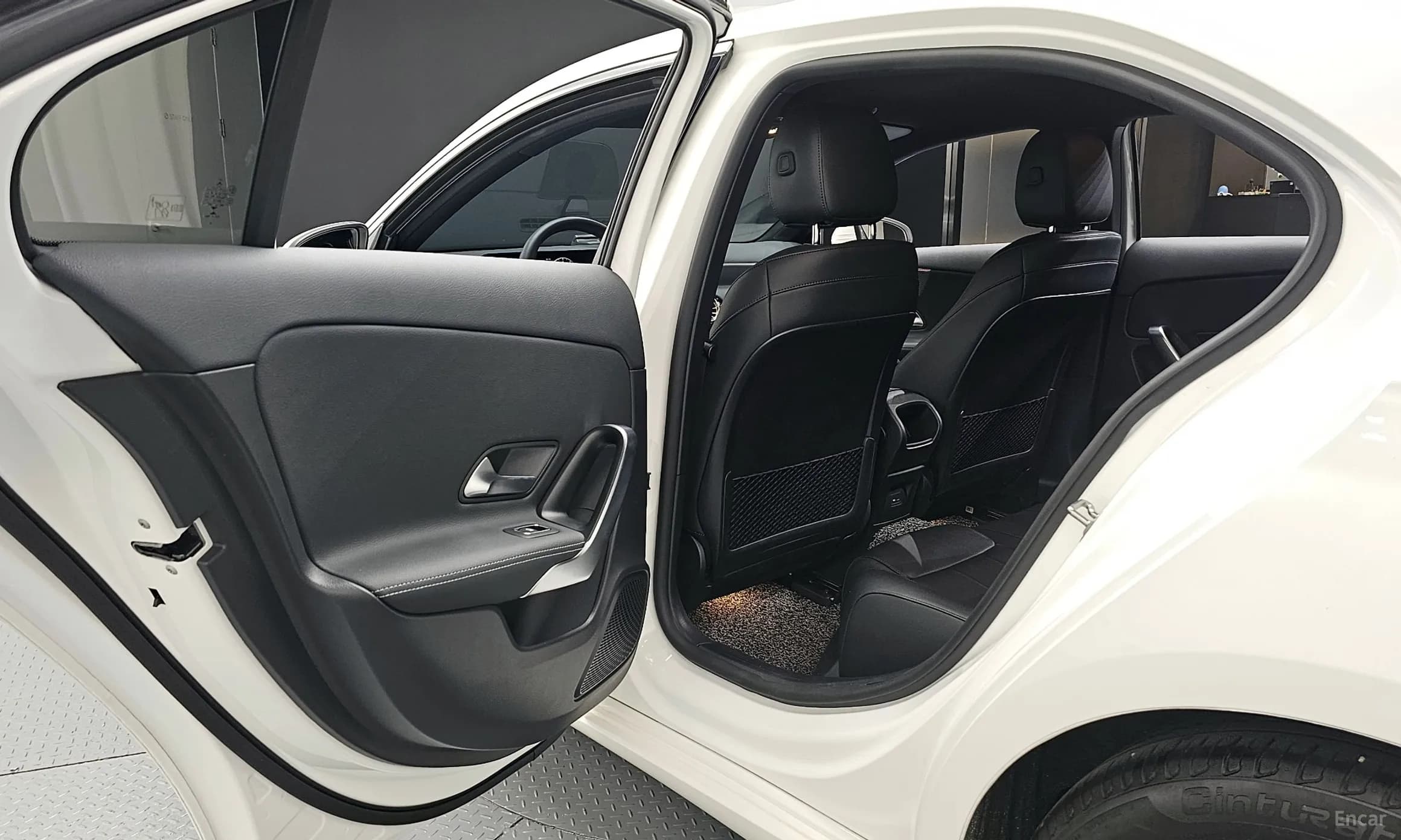A-Class W177