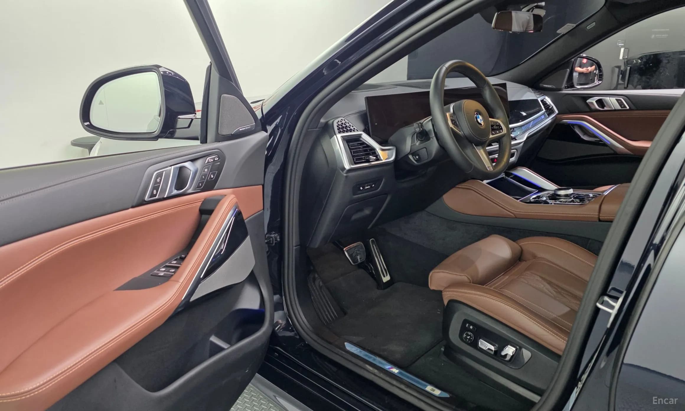 X6 (G06)