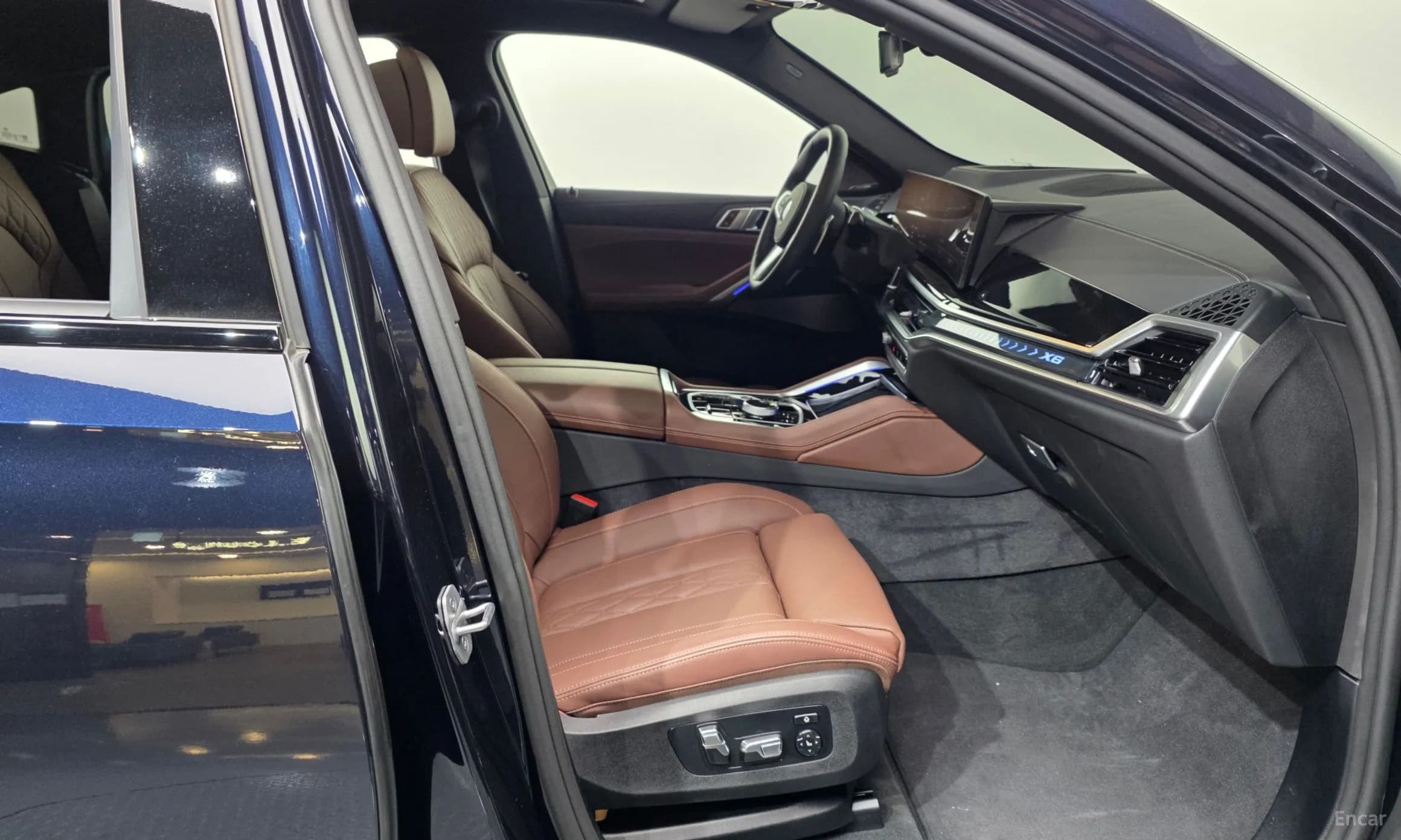 X6 (G06)