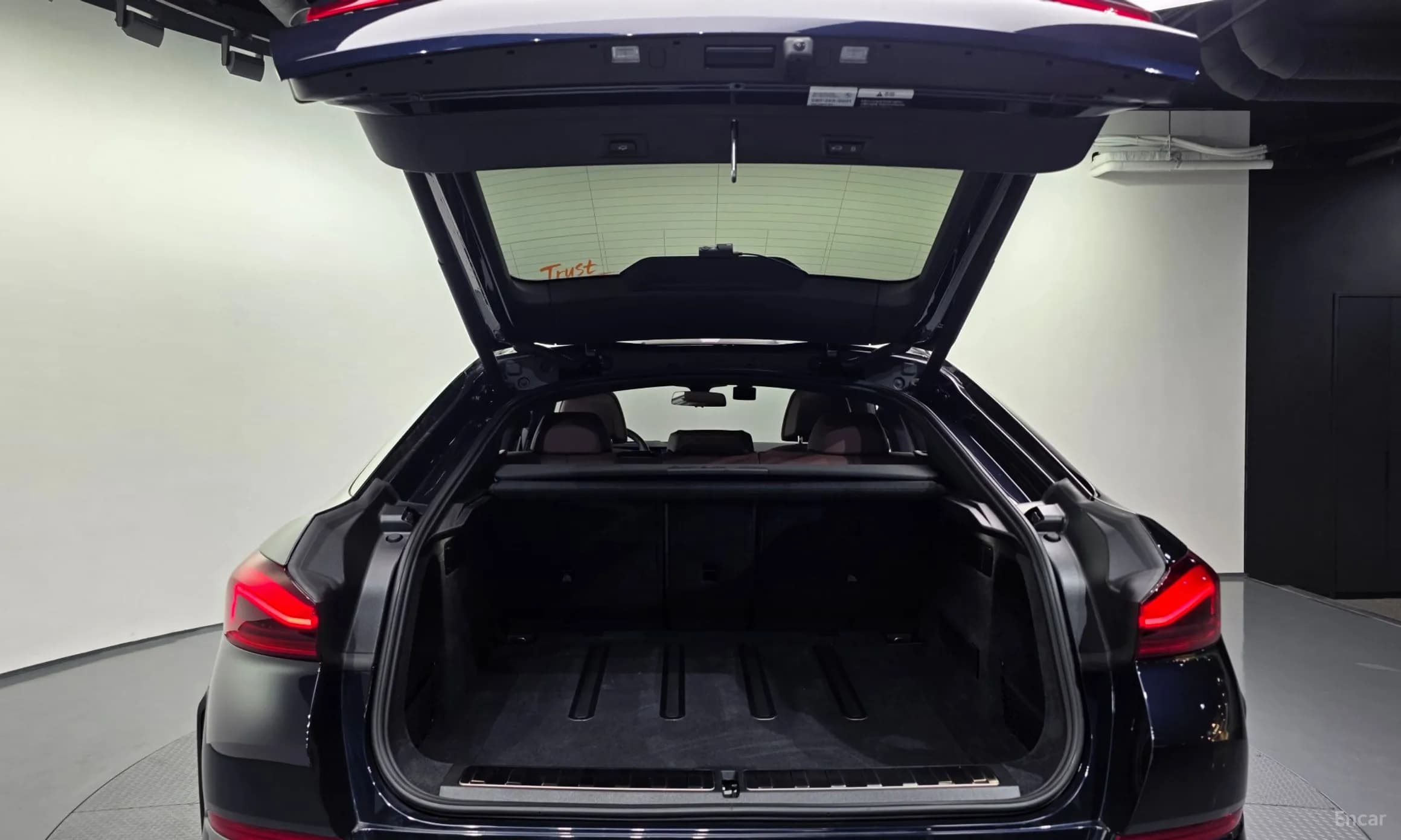 X6 (G06)