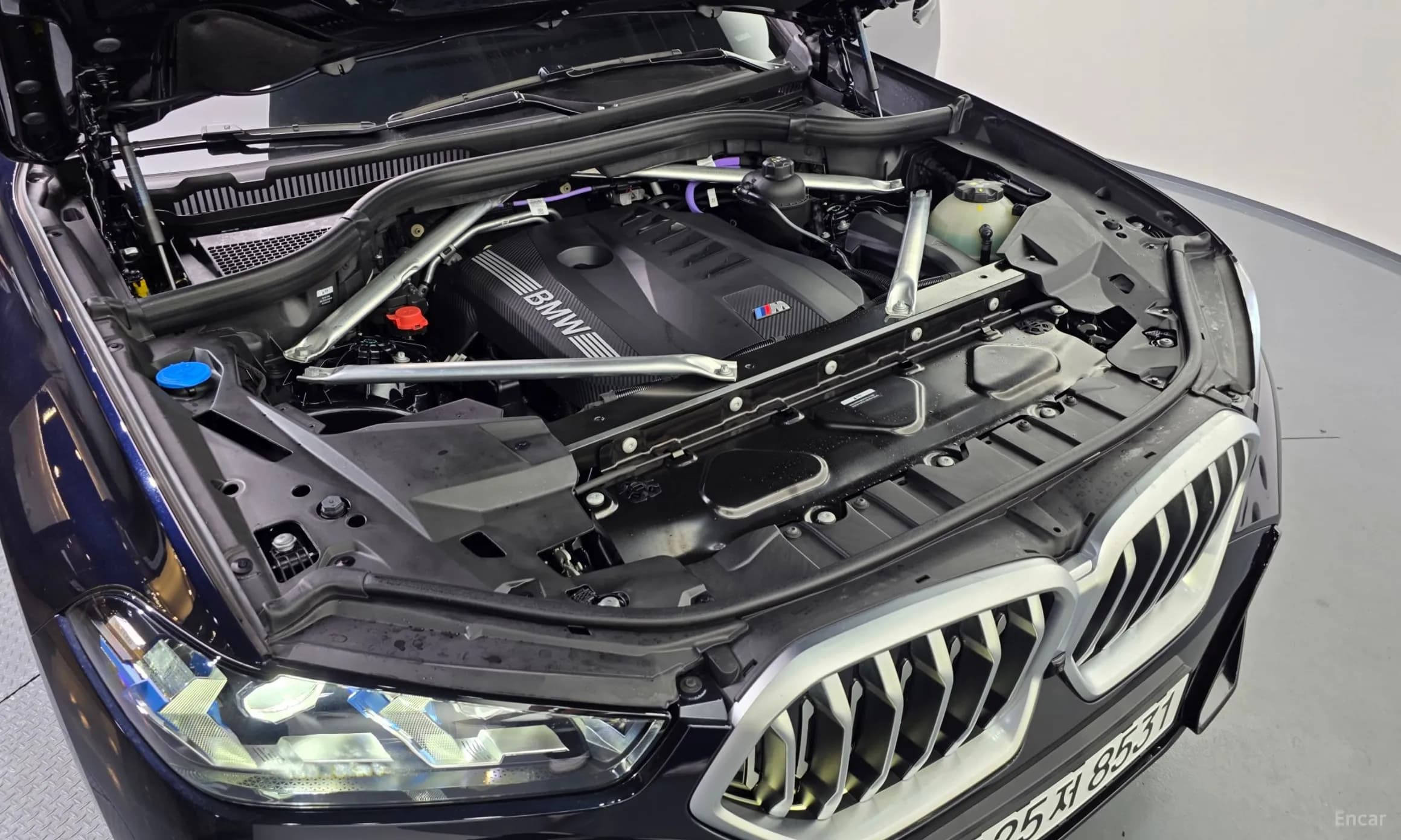 X6 (G06)