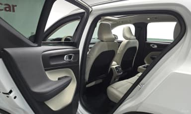 XC40