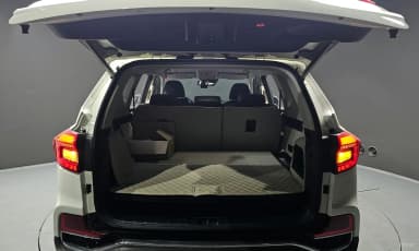 G4 Rexton