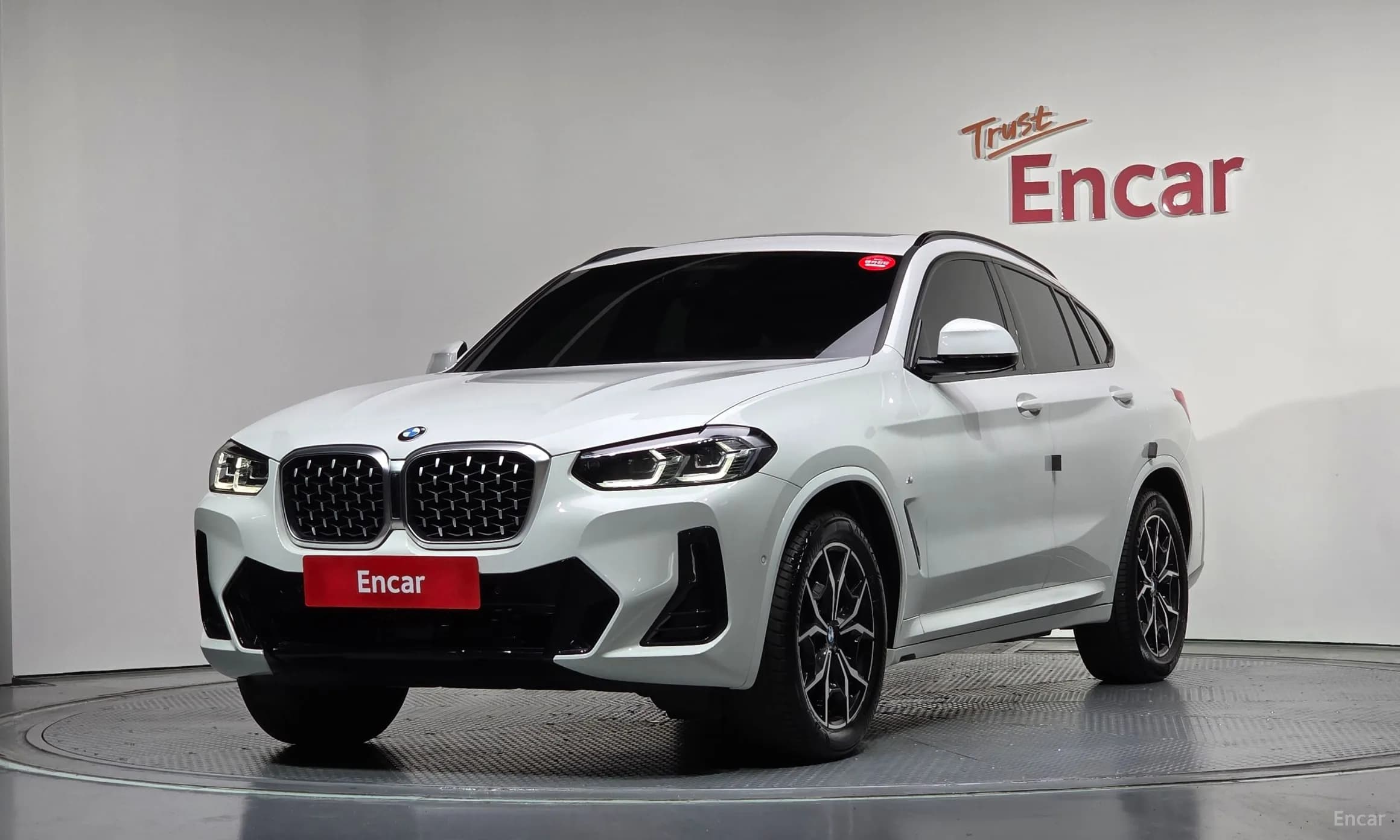 X4 (G02)