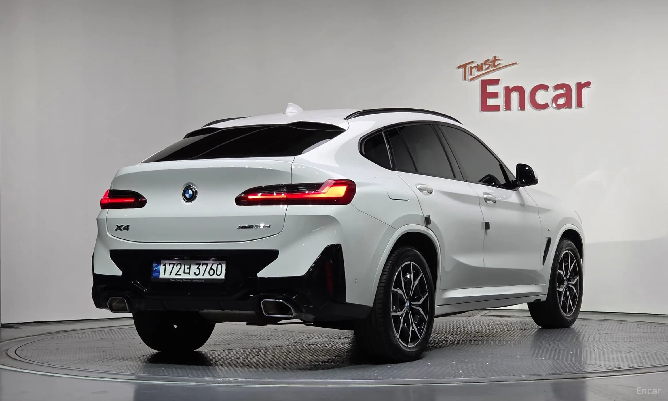 X4 (G02)