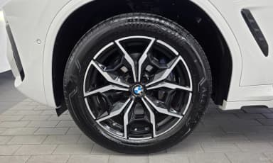 X4 (G02)