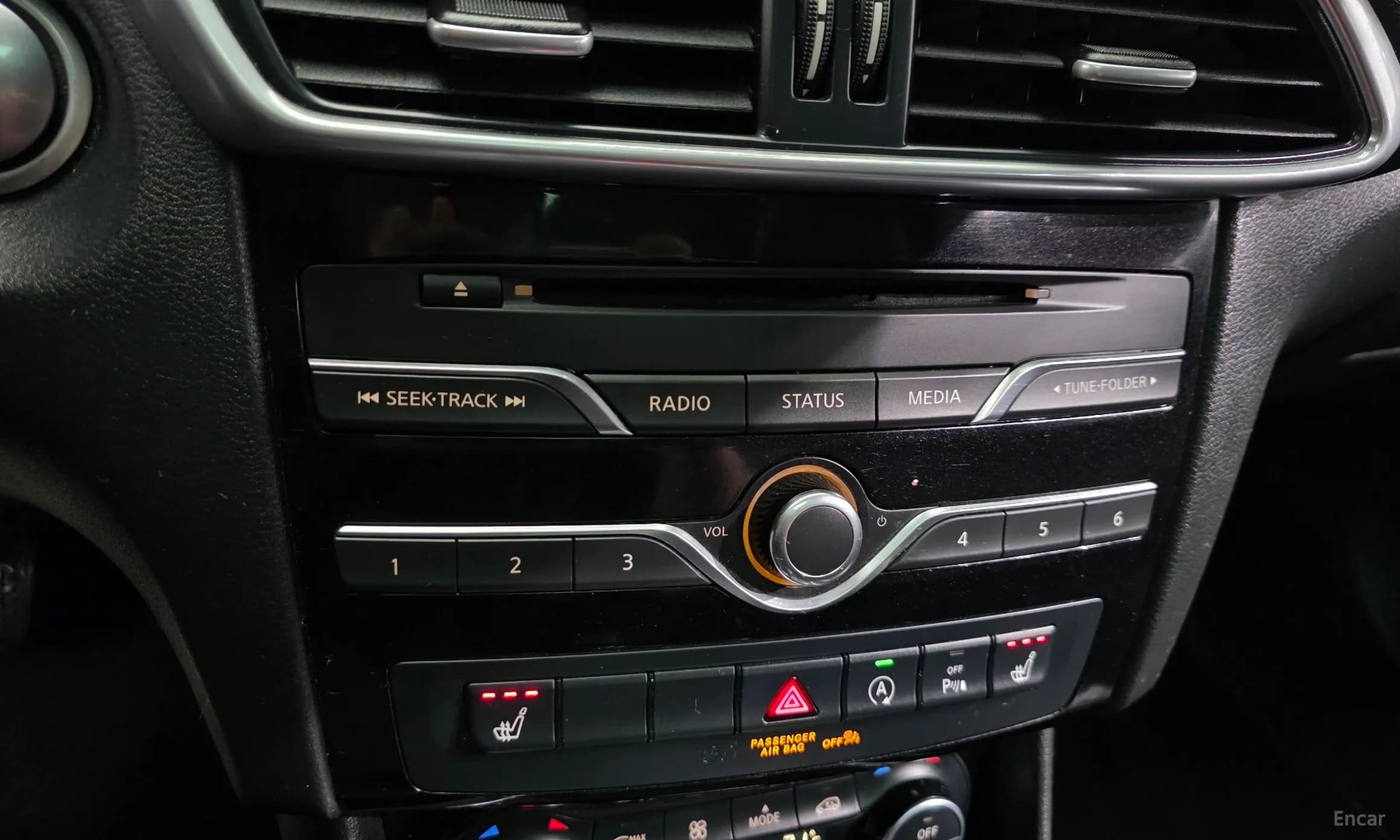Q30