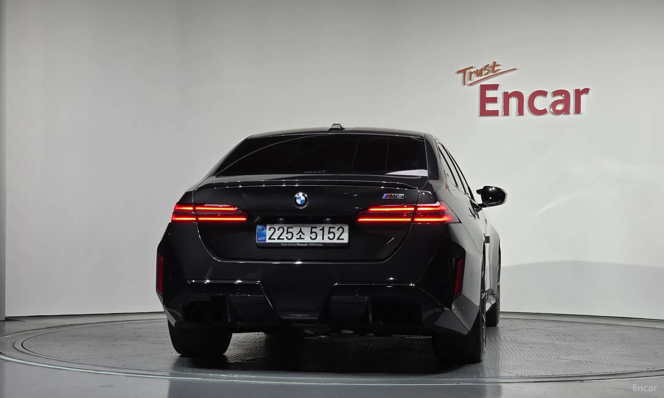 M5 (G90)