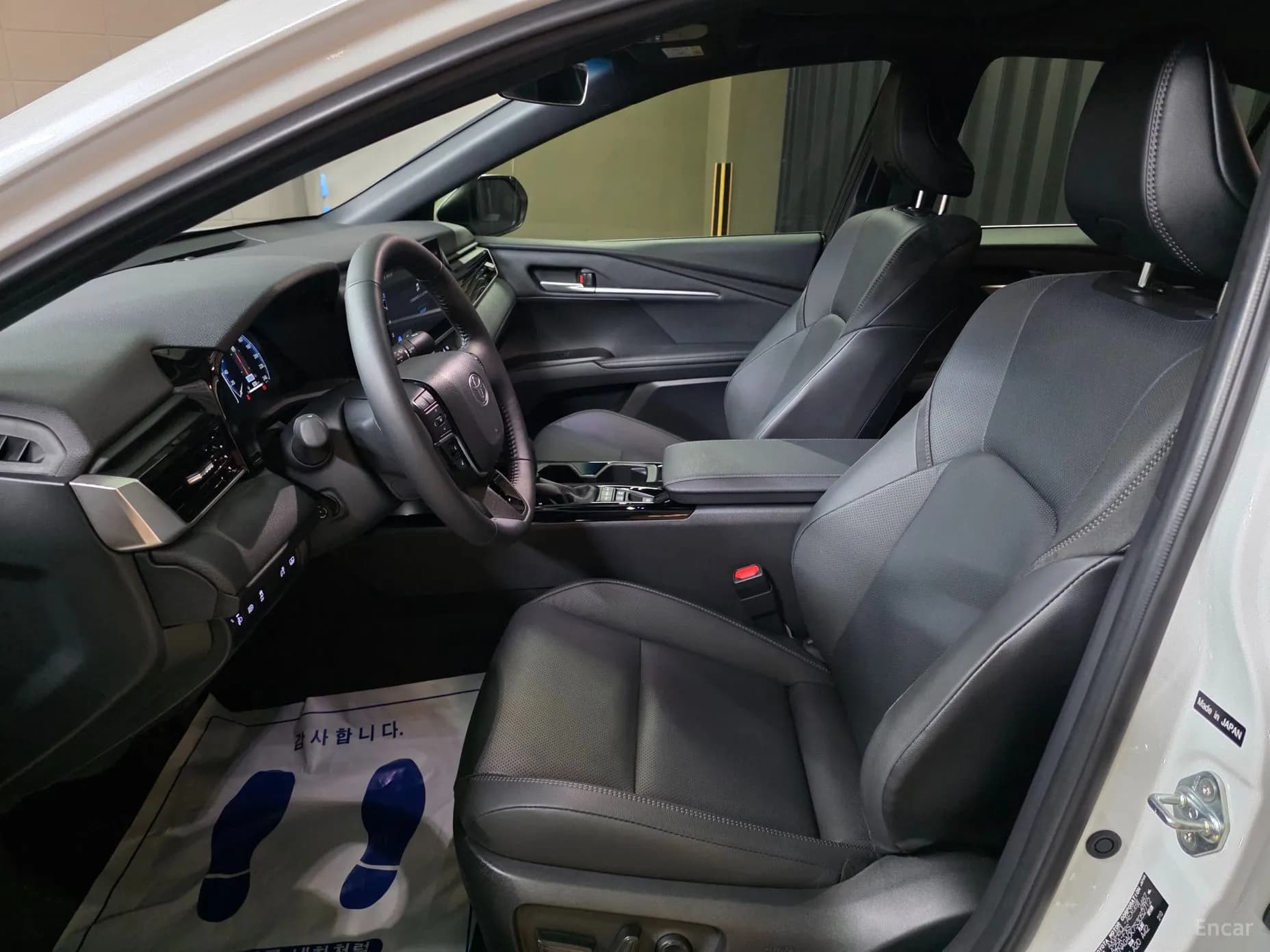 Camry (XV80)