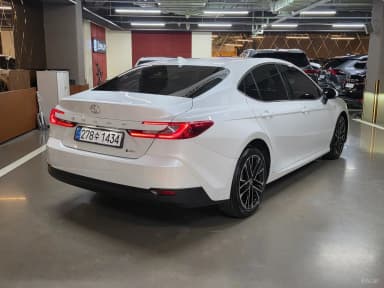 Camry (XV80)