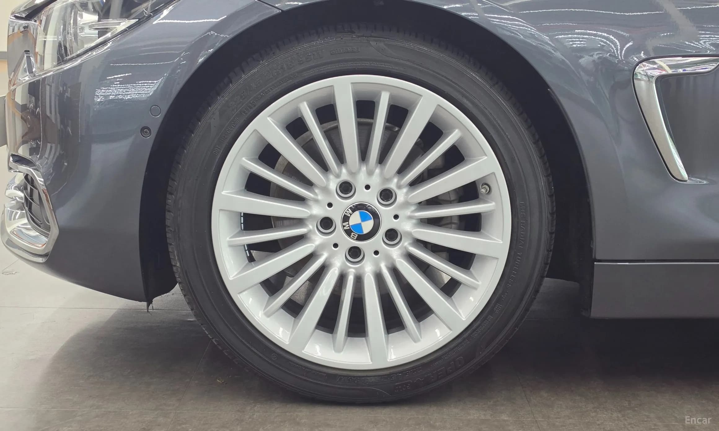 Series 4 (F32)