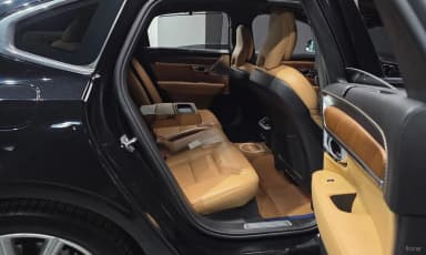 S90