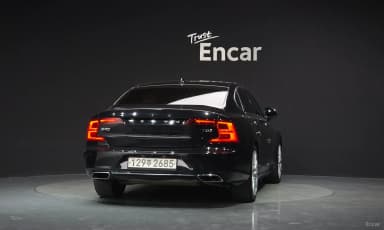 S90
