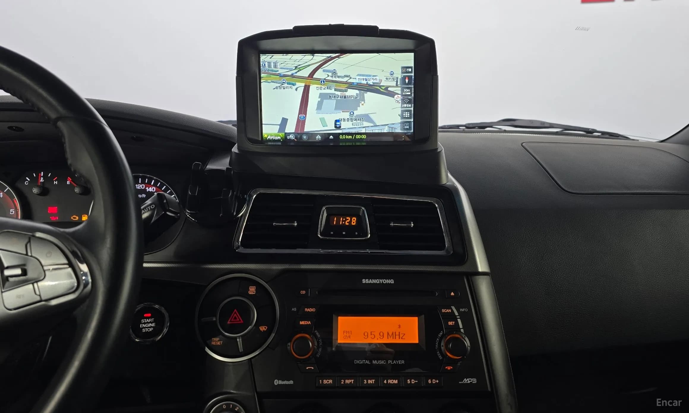 Korando Sports
